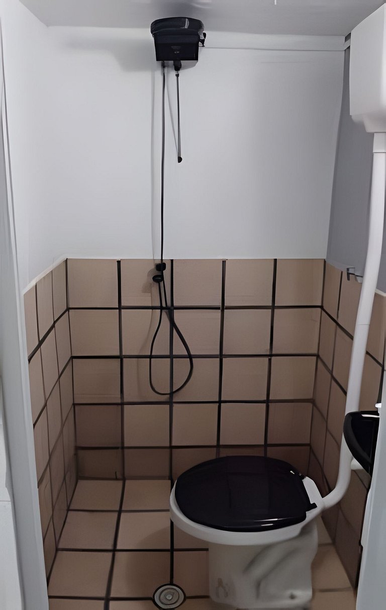 Alojamento de Obra p/ 04 pessoas c/ cozinha, 02 dorm 02 WC's