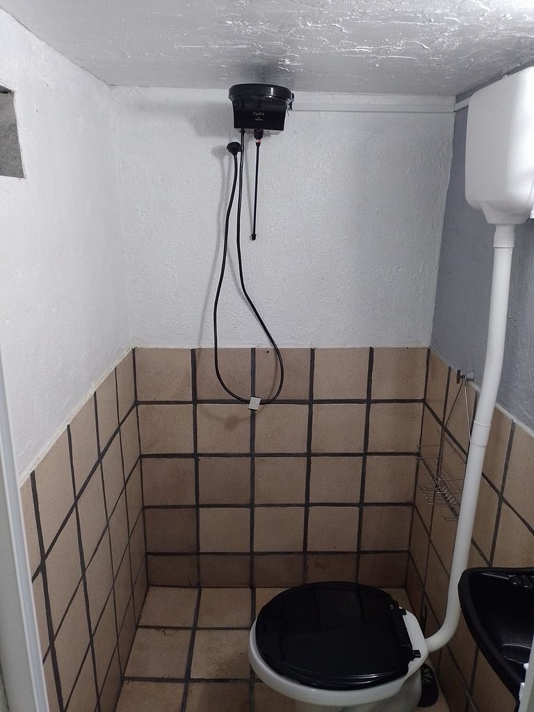 Alojamento de Obra p/ 04 pessoas c/ cozinha, 02 dorm 02 WC's